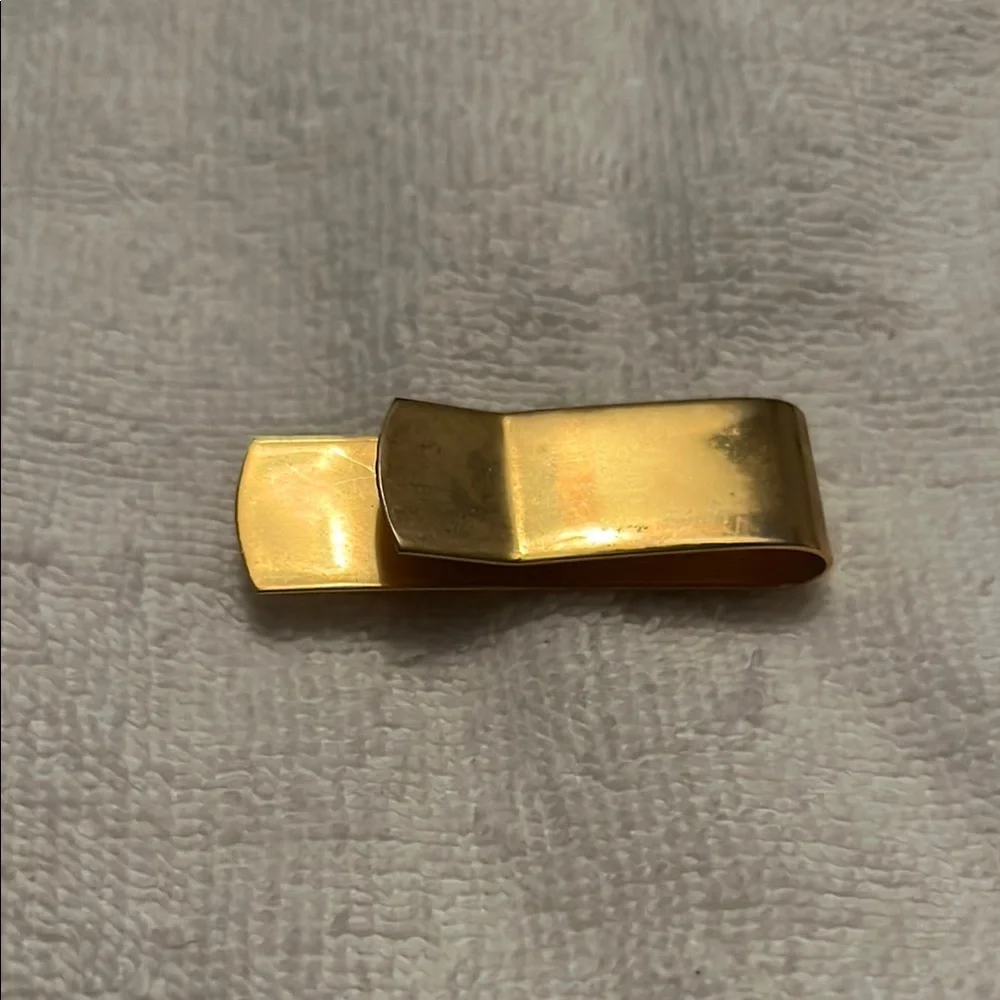 Sleek Gold Money Clip with Minimalist Design